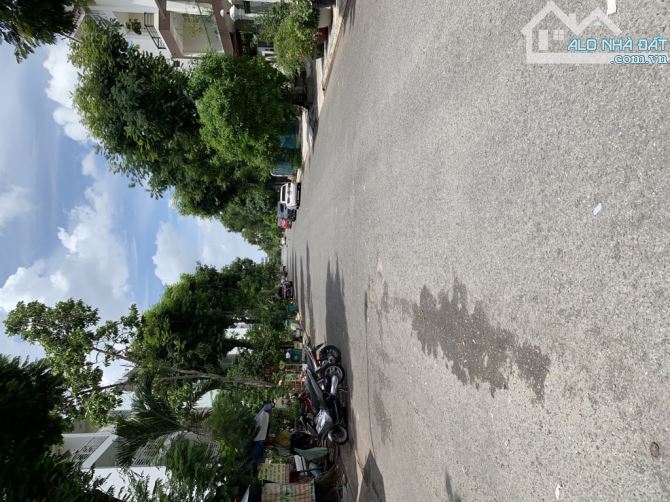 Nhà phố 4 tầng – KDC ven sông, Quận 7 - 7