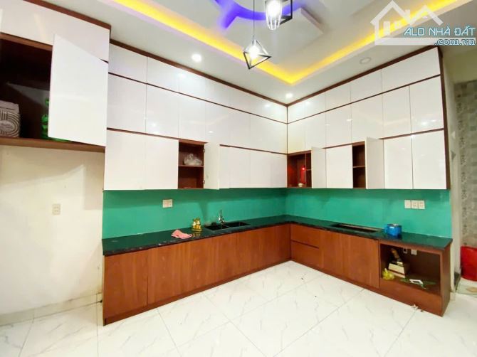 Bán Nhà đẹp –DT 64m2.HXH  – Vali vào ở ngay – không lộ giới.-Chỉ nhỉnh 6 tỷ - 3