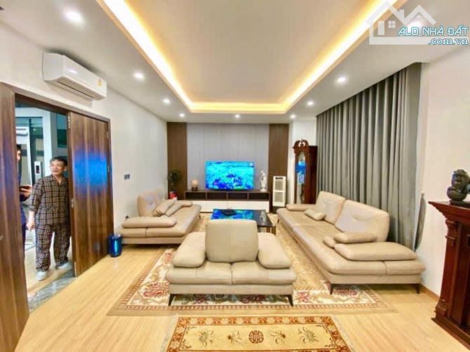 HOÀNG CẦU100Mx5TẦNG-MT12M-THANG MÁY- LÔ GÓC-ÔTÔ TRÁNH KD-55 TỶ - 7