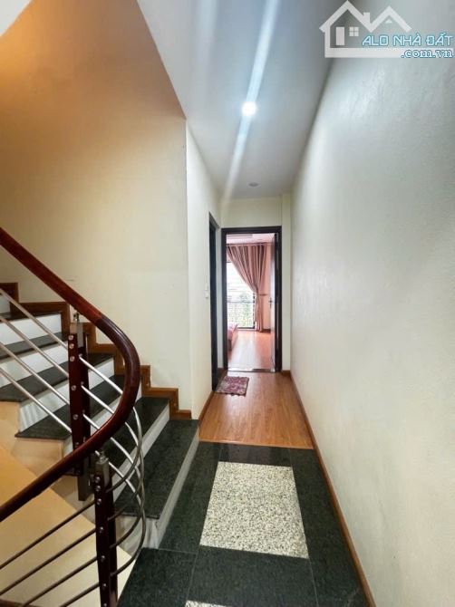 Bán nhà đẹp trong đê Ngọc Thụy 38m x 5 tầng - 8,3tỷ - 7