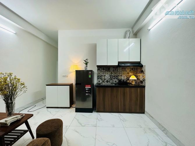 QUÁ RẺ! TOÀ CCMN BA ĐÌNH 9 TẦNG- NGÕ OTO GIÁ CHỈ 300TR/M I DT 115M2 - 27 PHÒNG - 8