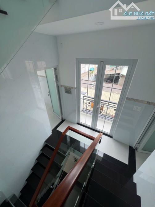 Siêu phẩm căn góc 5 tầng Tỉnh lộ 10- sát Tên Lửa- DT 4X15 GIÁ 9.9 TỶ TL - 8