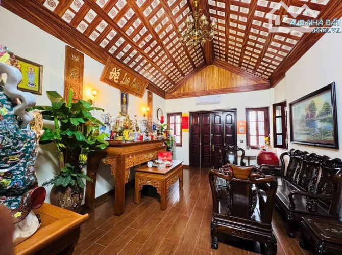 Bán nhà Kim Ngưu 63/70m2, 5T, mt 4.5m lô góc gần phố, làm văn phòng. Giá 18.9 tỷ sổ đỏ nét