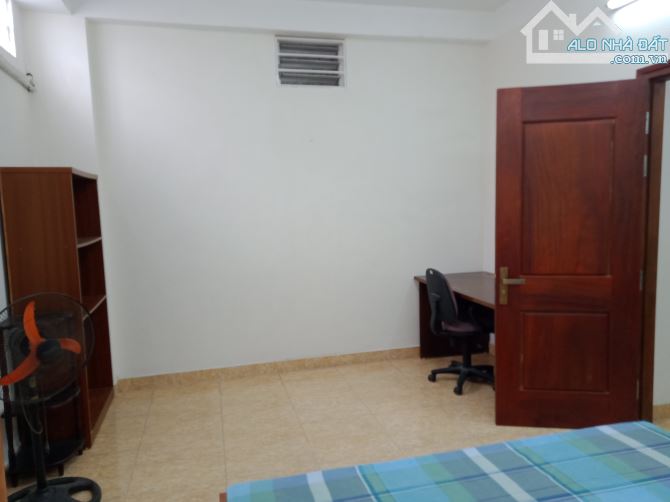 Cho thuê căn hộ dịch vụ 2N1K 65m2 tầng 3 Ngõ 141 Phố Trích Sài, Tây Hồ, Hà Nội. - 9