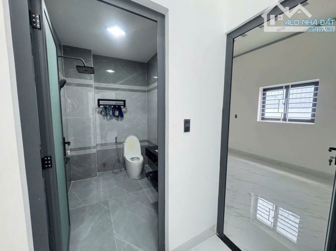 Nhà 1Lầu 1Trệt Mới Xây Có Hoàn Công.2 Ô Tô Né Nhau.Full Nội Thất CAO CẤP - 9