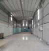 Cho thuê xưởng Thuận An 650m sẵn cẩu trục đường cont sẵn văn phòng điện 3fa sản xuất