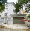Cho thuê biệt thự KĐT Mỗ Lao, Hà Đông. DT 150m2, 4 tầng, đủ điều hòa, lô góc 2 mặt tiền