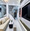 Bán nhà Võ Chí Công, 33m2 nhỉnh 7 tỷ, dân xây, ngõ thông, gần ô tô, full nội thất xịn sò