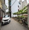 Bán 86.5m2 đất trung tâm thị trấn Trâu Quỳ, hai mặt đường, kinh doanh, ô tô tránh