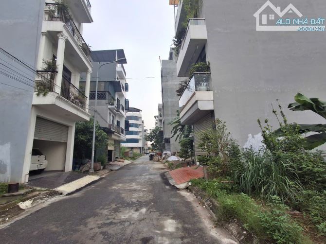 cần  bán lô đất tại lai xá, kim chung, diện tích 46,7m2. gần ql32 và đại học thành đô - 2