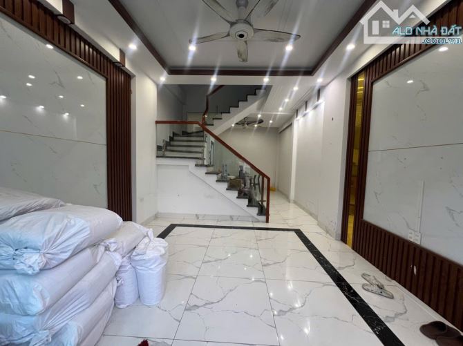 Nhà 3 tầng tuyến 2 Đồng Hoà - 42m2 - Đường 5m