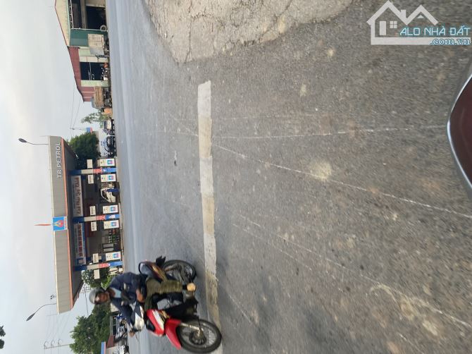 Bán lô đất siêu vị trí đối diện cây xăng Quang Phục – kinh doanh đỉnh – 400m² – giá 4.9 Tỷ