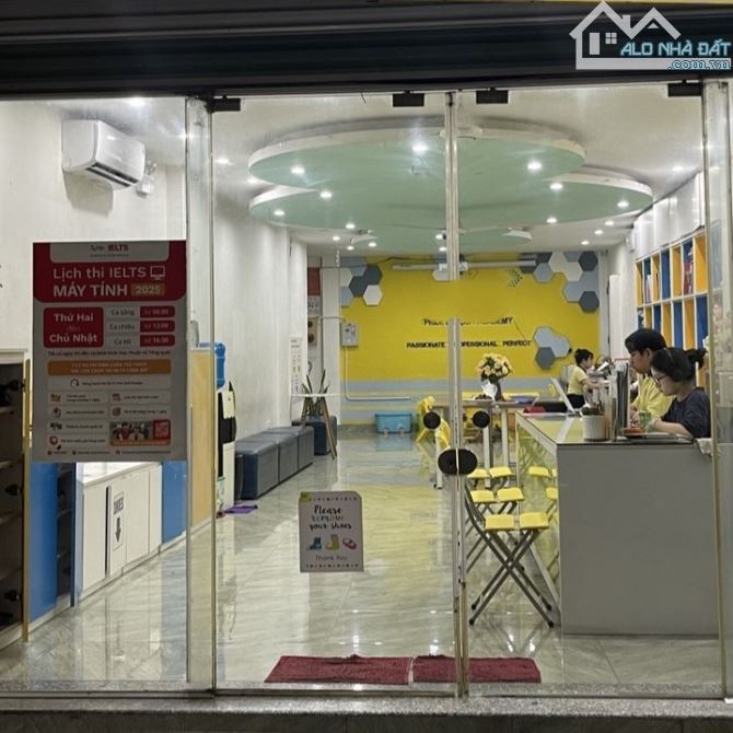 Nhà 3 tầng phố Miêu Nha đang kinh doanh trung tâm anh ngữ 77m2 mặt tiền 5m 3 tầng 13 tỷ 9
