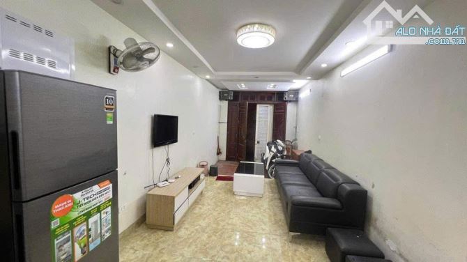 NHÀ DÂN XÂY - LÊ QUANG ĐẠO - NAM TỪ LIÊM - Ô TÔ ĐỖ CỬA - 33M2, 5 TẦNG, MT 3,2M - 8,6 TỶ
