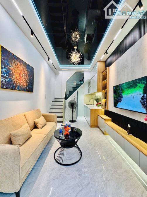 Bán nhà 3 tầng, dtsd 45m2, Bùi Đình Túy, Phường 24, Bình Thạnh, giá chỉ 3.x tỷ xíu