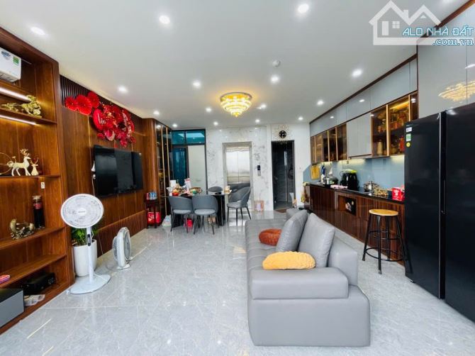 PHÂN LÔ LẠC TRUNG, HAI BÀ TRƯNG, Ô TÔ TRÁNH, KINH DOANH 55M 5 TẦNG THANG MÁY CHỈ 16 TỶ