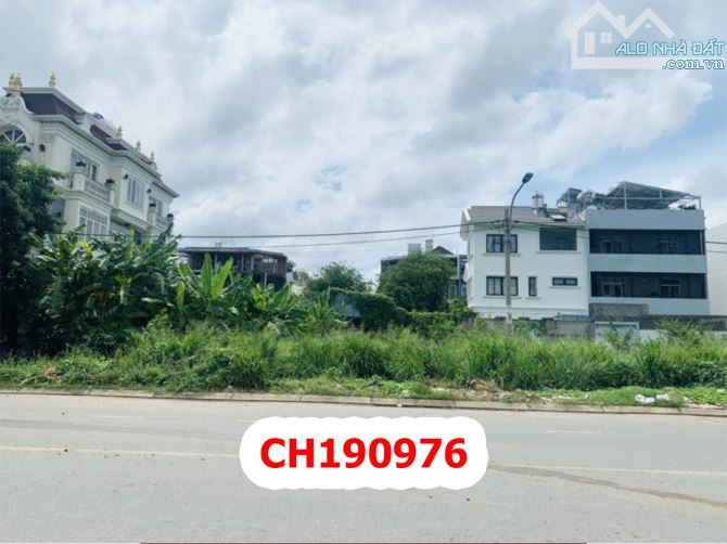 ĐẤT BIỆT THỰ KHU TÊN LỬA - 10 X 20M - 18 Tỷ - Vị Trí Cực Đẹp