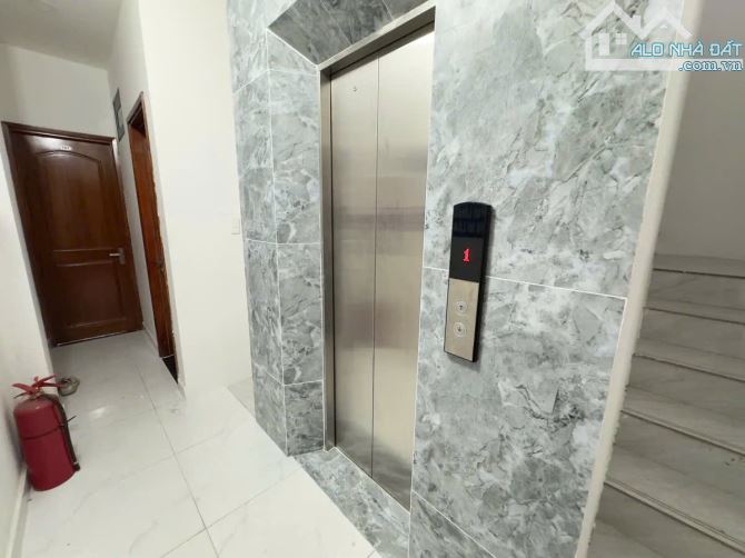 CHDV cao cấp 6 tầng,hầm,thang máy dòng tiền 45 triệu/tháng Âu Cơ,p.10 Tân Bình chỉ 13 Tỷ
