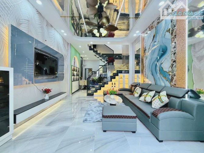 OTO ĐỖ CỬA, Hàng xóm TTTM Aeon Mall, phố Đàm Quang Trung 40m2 x 5Tầng Chỉ 7tỷ75 Có TL