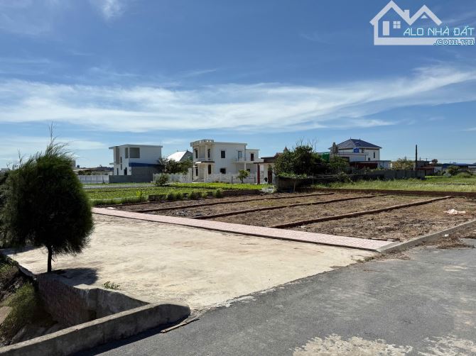Cực Víp đất biển Giao Phong đối diện Flamingo 92m2 lô góc view hồ, MT5.2m, ô tô kinh doanh