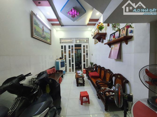 05TP – Bán nhà Hẻm tải Trịnh Đình Trọng Tân Phú, 112m2, 4 tầng 5PN, SHR, CHỈ 12 Tỷ TL nhẹ