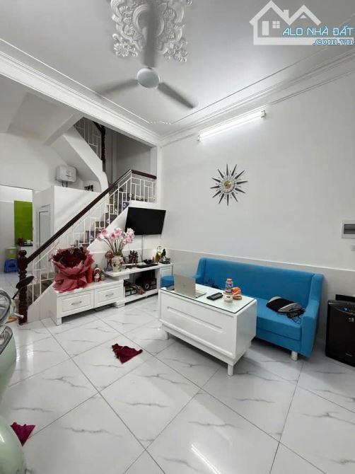THANH XUÂN, VŨ TÔNG PHAN, VÀO Ở NGAY. 31M2, 5 TẦNG, GIÁ 7.65 tỷ.