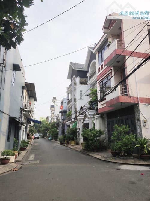 Hẻm 6m, 65m2, 4 Tầng, Bình Long, Tân Phú, 8.4tỷ