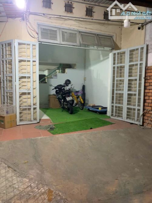 MT ĐƯỜNG SỐ – DT 95M²(NGANG 6M) – NỞ HẬU – LÔ GÓC 3 MẶT THOÁNG