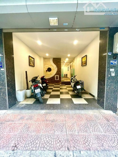 NGUYỄN THỊ ĐỊNH CẦU GIẤY 31TỶ 60M 6T MT 4.5M ÔTÔ TRÁNH ĐỖ NGÀY ĐÊM