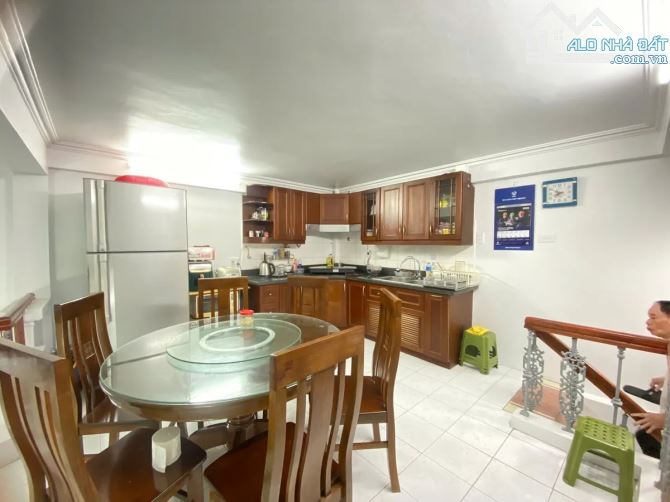 Hoa khôi Thái Thịnh Đống Đa, lô góc ngõ thông, kinh doanh đỉnh, 42m², 4 tầng, 13.5 tỷ