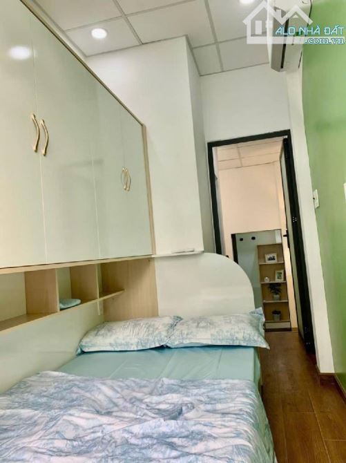 NHÀ BÁN. SIÊU PHẨM 2 TẦNG. ĐẸP, MỚI. VÀO Ở NGAY. PHAN HUY ÍCH GÒ VẤP