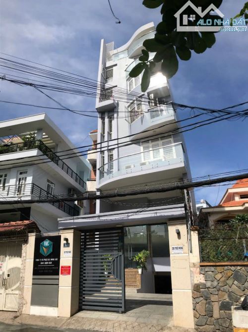 Bán Tòa CHDV 1,68 tỷ/n Hầm 6 tầng gần ngay Hoàng Hoa Thám thu nhập  giá chỉ 31.9 tỷ