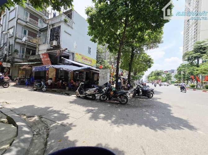 Bán nhà cấp 4 đ. Tân Mai, 54m2, mặt tiền rộng, gần oto