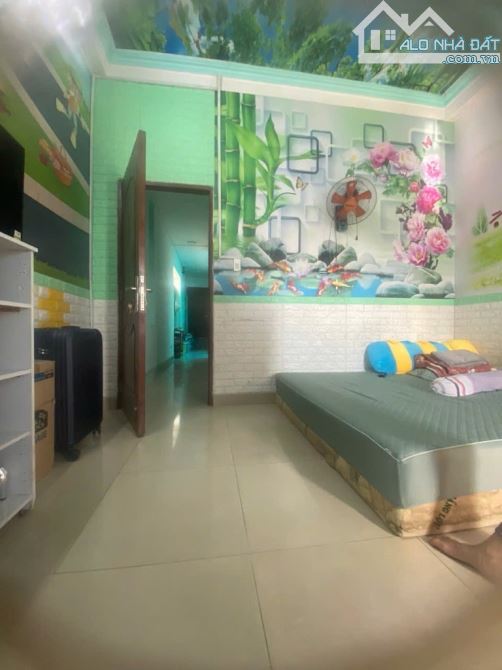 Ngay Ngã Tư Bốn Xã - 4 Tầng - 6PN - 2 Mặt Thoáng Mát - Hẻm Xe Tải - 118m2/sàn - 7,79tỷ TL