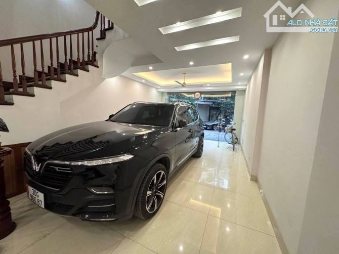 Bán nhà liền kề vỉa hè OTO TRÁNH kinh doanh mỗ lao DT 65 5T