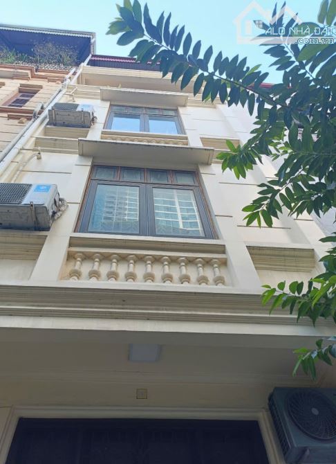 Hiếm, Cầu Diễn Dân xây 68m2 - 4 tầng, Ô tô, kinh doanh đỉnh, 2 thoáng, giá 11.4 tỷ