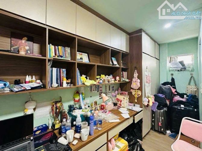 NGUYỄN DU – NHÀ ĐẸP 6 TẦNG – MẶT TIỀN 8.3M – ĐANG KHAI THÁC 80TR/THÁNG
