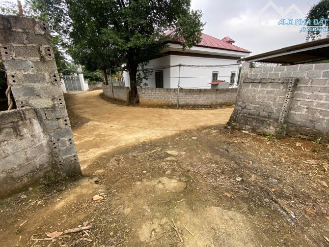 Cần bán 1568m2/200m2 ONT tại Cư Yên - Lương Sơn. Giá chưa đến 3tr/m2. Gần hồ Khoáng Bưởi - 10