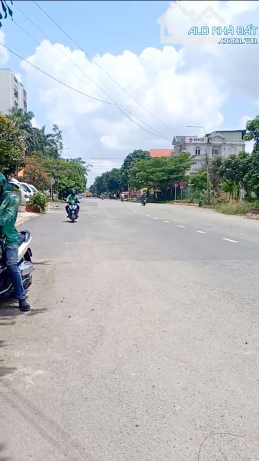 Biệt Thự 2 Lầu 7x20m Đường Lê Thị Riêng P.Thới An Quận 12 Giá 22tr/th Cọc 50tr - 1