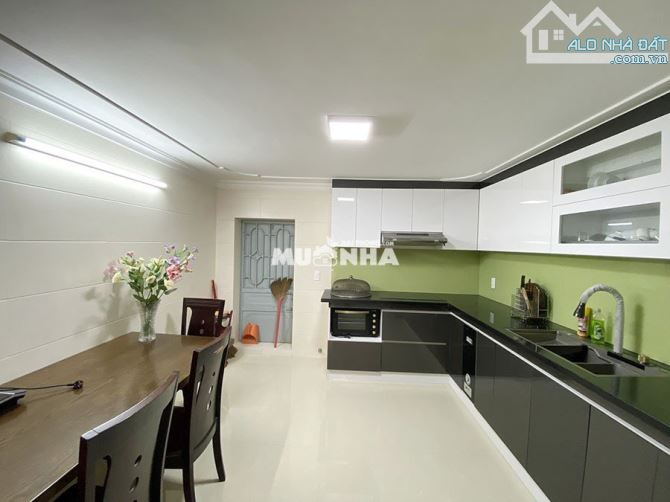 Bán nhà mặt đường Nguyễn Công Hoan lô 22 Lê Hồng Phong, dt 60m2, ngang 4m, nhà 3.5 tầng - 1