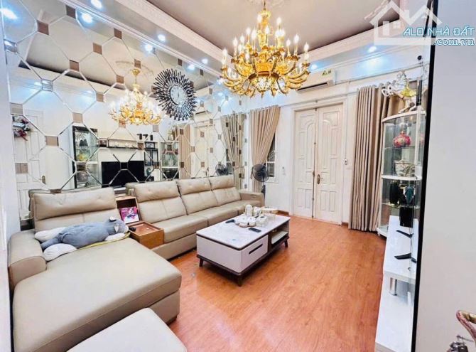 TRÍCH SÀI TÂY HỒ - BIỆT THỰ làng KTPC 180m2,2 tầng,mặt tiền 12m - Lô góc -Ô tô - Hơn 59 tỷ - 1