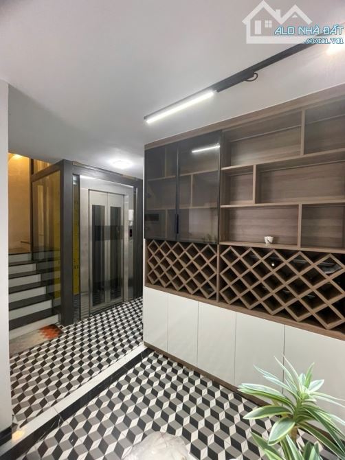 B.ÁN NH.À Tây Sơn - Đống Đa, 6 TẦNG, THANG MÁY, GẦN PHỐ, 2 THOÁNG, ĐỦ NỘI THẤT 10.5 tỷ. - 1