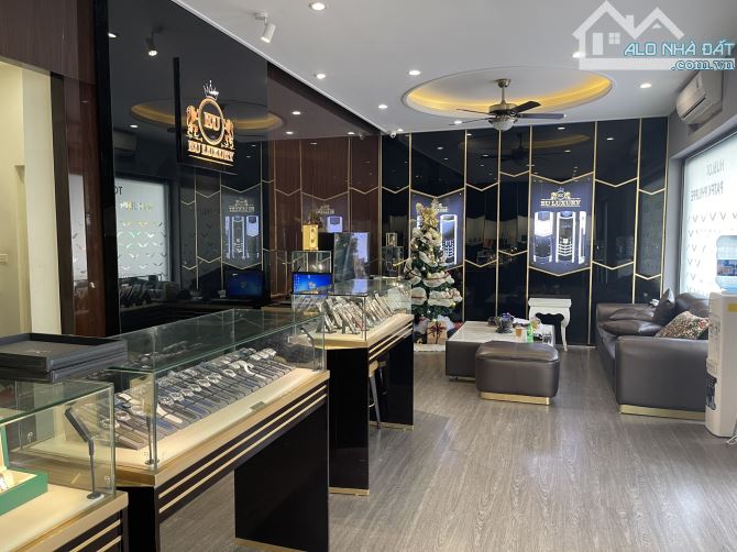 🌹 LÔ GÓC! MẶT PHỐ TRẦN QUANG DIỆU 100M2, 3 TẦNG, MT 6.5M. THÔNG SÀN – THANG MÁY 🌹 - 1