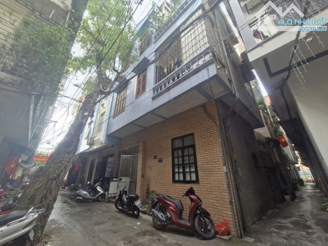 Bán gấp! Lê Lợi, Hà Đông DT 42m2, 4 tầng, lô góc, ô tô tránh, giá 12 tỷ - 1