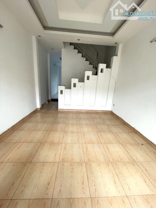 Nhà 2 Tầng hẻm 1/ đường THẠNH XUÂN 33, Quận 12 - Diện tích 64m2 (4x16), hẻm xe hơi 6m. - 1