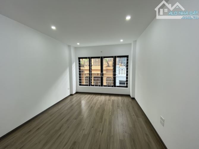 Bán nhà Hoàng Ngân - Nguyễn Ngọc Vũ, Cầu Giấy. 65m2 x 4 tầng cực đẹp, ngõ thông, KD nhỏ. - 1
