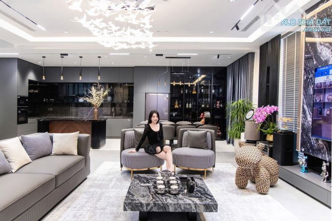 chị Lệ bán (Căn Góc Hoa Hậu) 3pn 130m2 Cầu Giấy Center Point, Nội Thất Malaisia, chỉ 10 tỷ - 1
