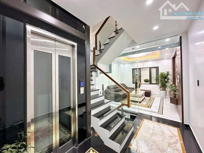 Bán dãy nhà 5 căn - 4 tầng Trung tâm Hồ Sen - Lê Chân. Có thang máy, Giá chỉ từ 5,8 tỷ - 1