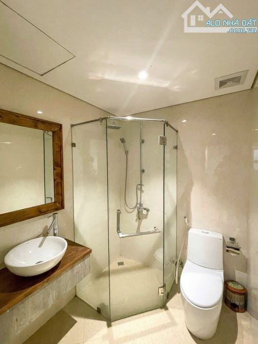 Bán Toà khách sạn căn Hộ 11 tầng + hầm mặt tiền Trần Bạch Đằng đang HĐ 220tr/tháng ❌ - 1