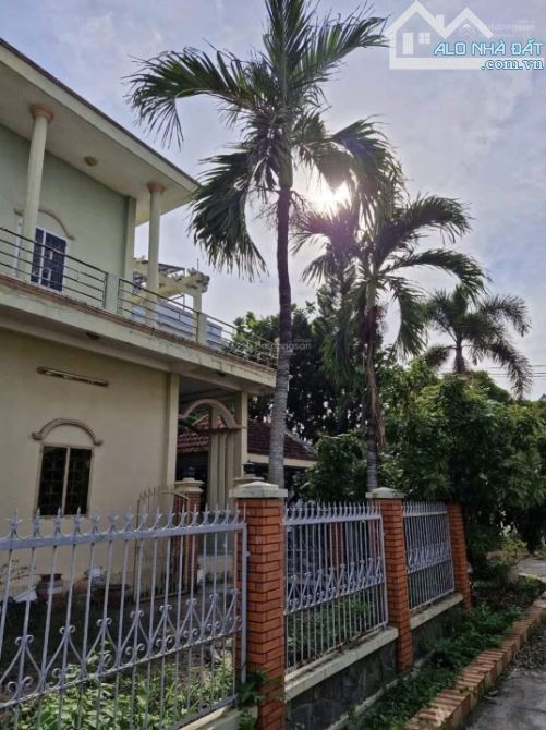 Biệt thự 1266m2 mặt tiền Nguyễn Văn Bứa, xã Xuân Thới Sơn, huyện Hóc Môn, giá 29 tỷ - 1